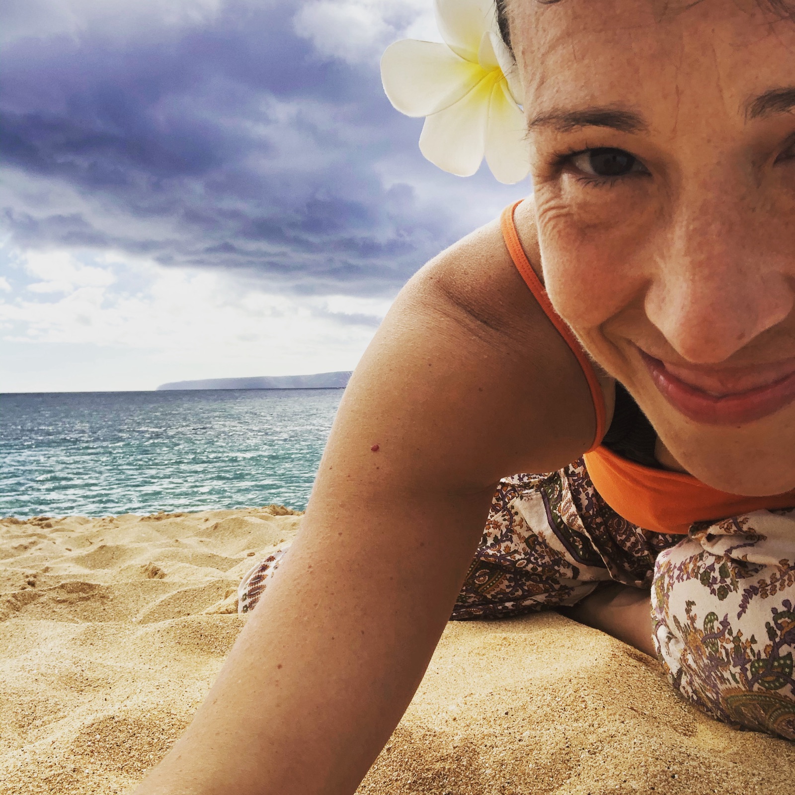 RainbowStar practitioner at the beach in Hawaii